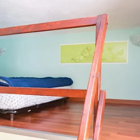 House Esedra